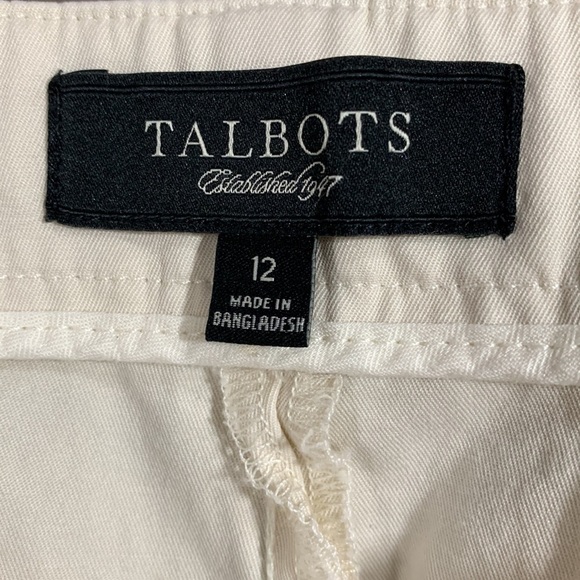 Talbots Women’s “longer” shorts - good condition. See measurements - Picture 3 of 4